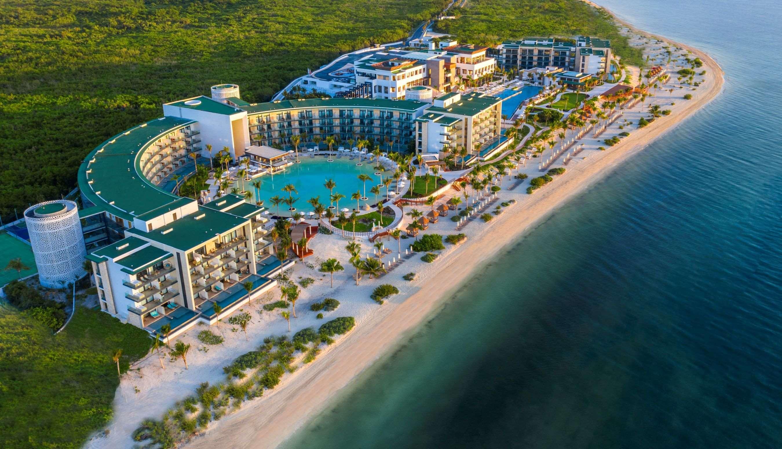 Haven Riviera Cancun (Adults Only) Alfredo V. Bonfil Exteriör bild Aerial view of the resort