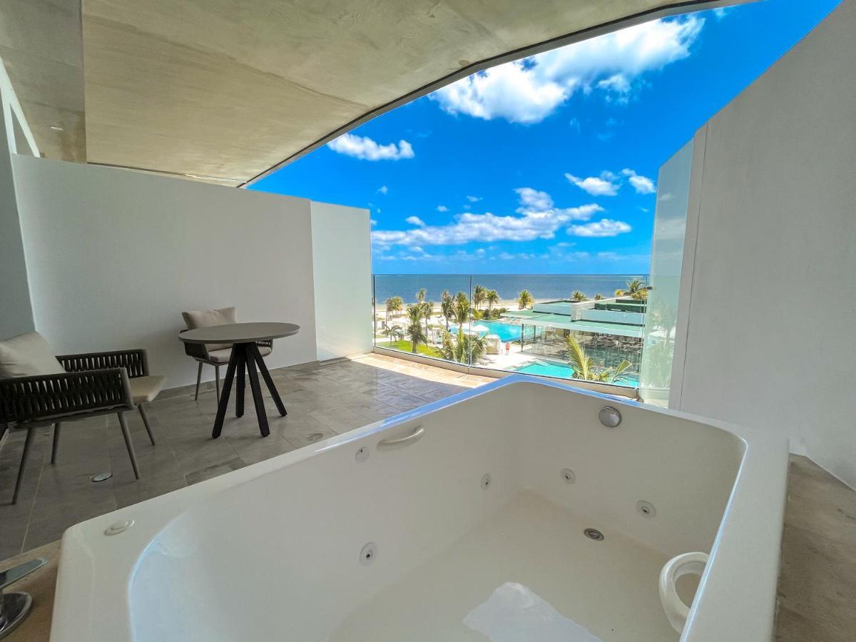 Haven Riviera Cancun (Adults Only) Alfredo V. Bonfil Exteriör bild A view from a room at the hotel