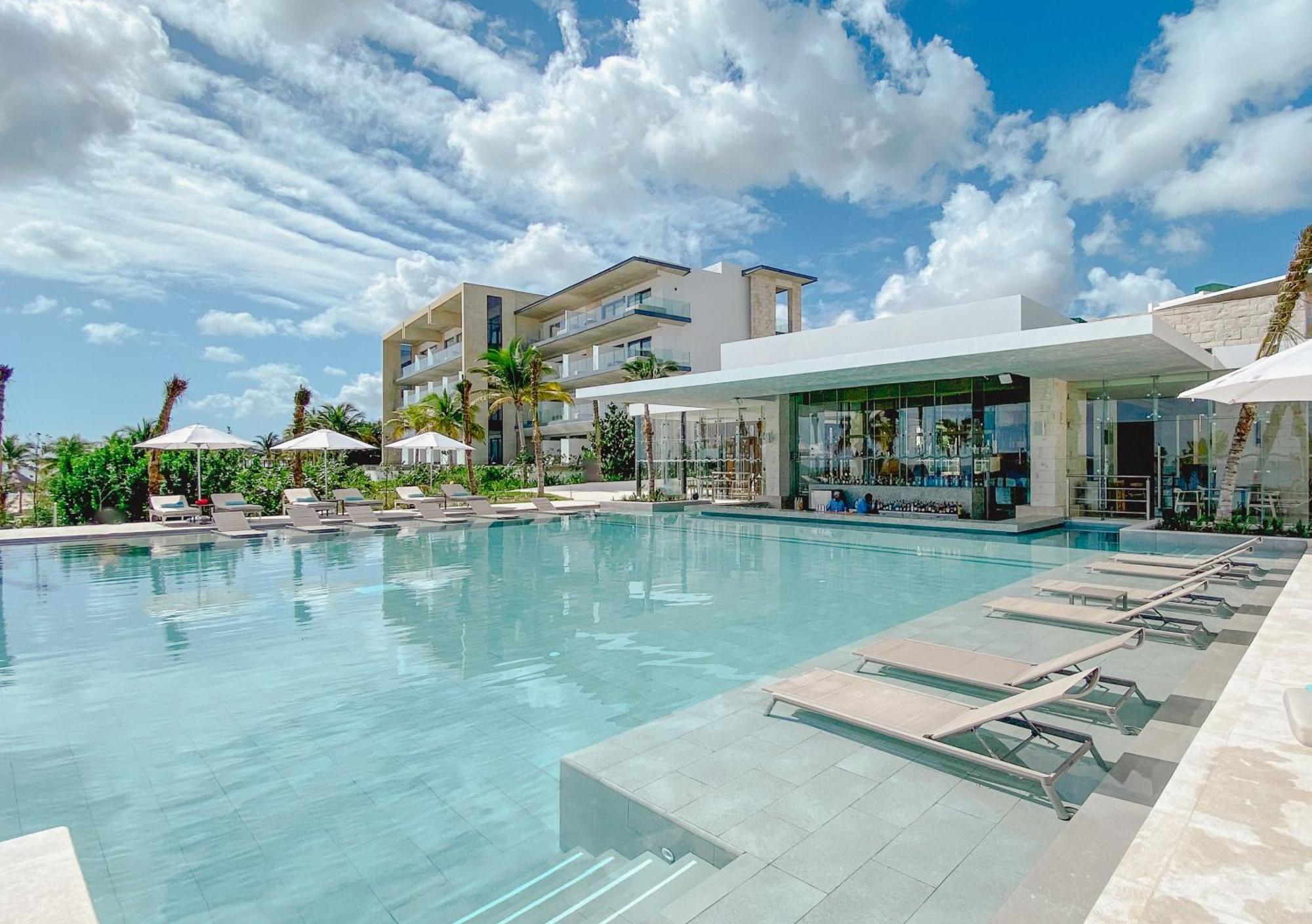 Haven Riviera Cancun (Adults Only) Alfredo V. Bonfil Exteriör bild The Fives Beach Hotel & Residences